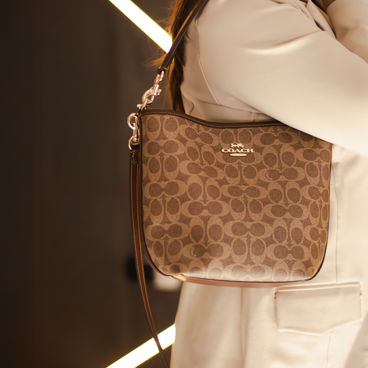 Coach Signature Bucket Bag - Caramel